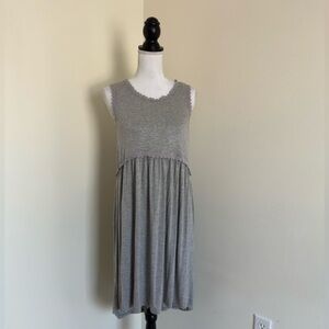 Jodifl || Woman’s Gray Sleeveless Dress Sz small